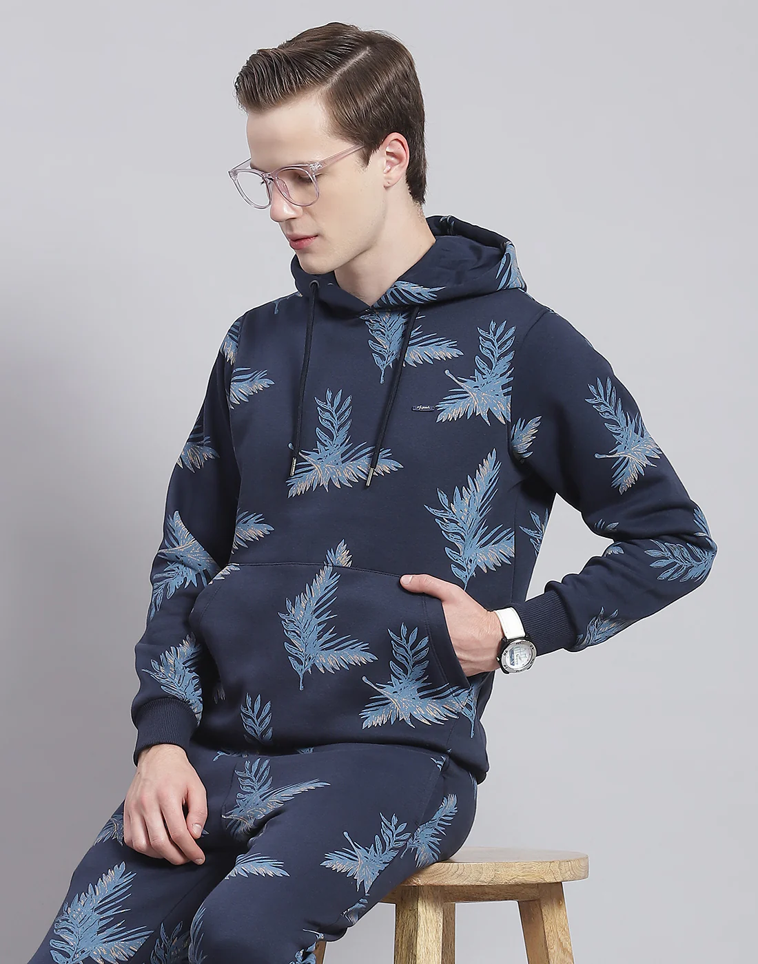 Men Navy Blue Printed Hooded Full Sleeve Tracksuit - Image 6