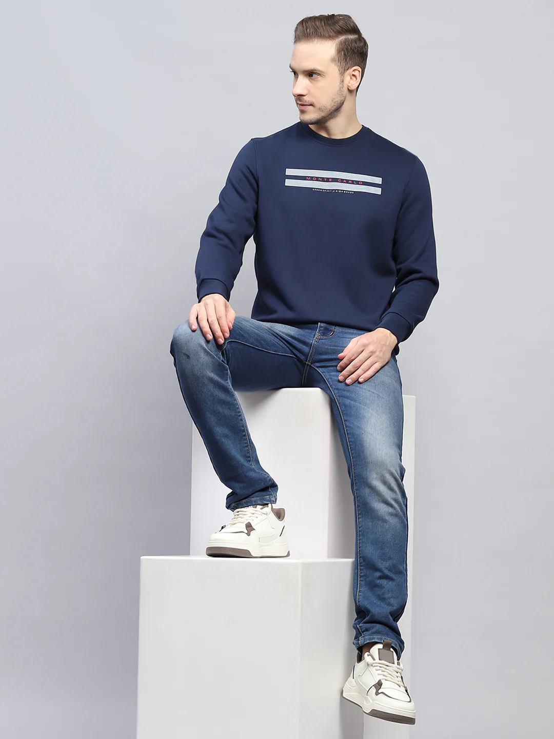 Men Navy Blue Printed Round Neck Full Sleeve Sweatshirt - Image 2