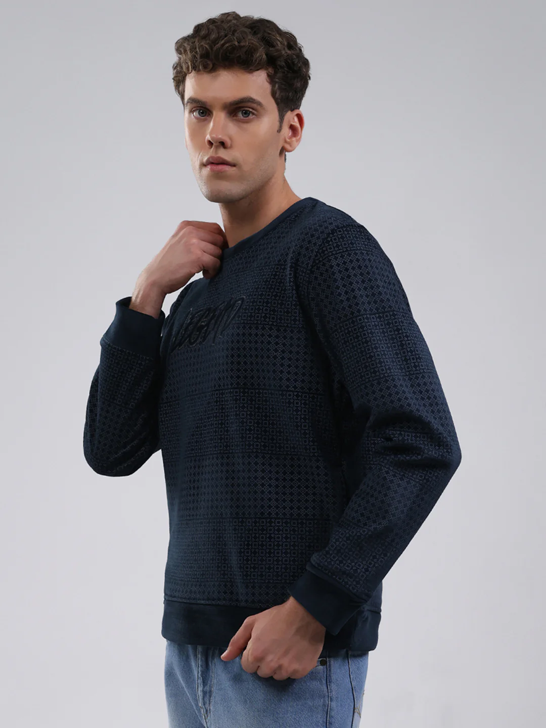 Men Navy Blue Printed Round Neck Full Sleeve Sweatshirt - Image 3