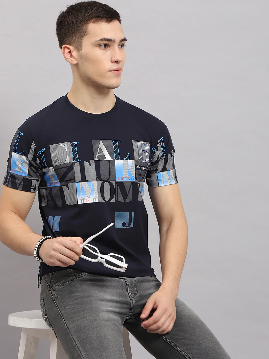 Men Navy Blue Printed Round Neck Half Sleeve T-Shirt - Image 6