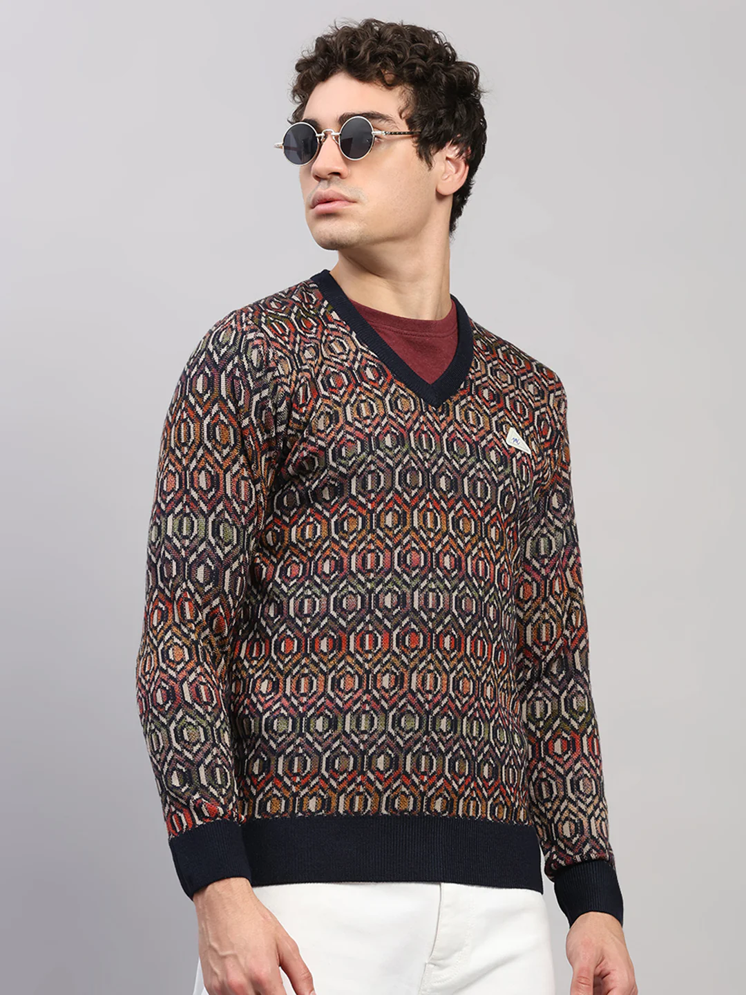 Men Navy Blue Printed V Neck Full Sleeve Pullover - Image 4