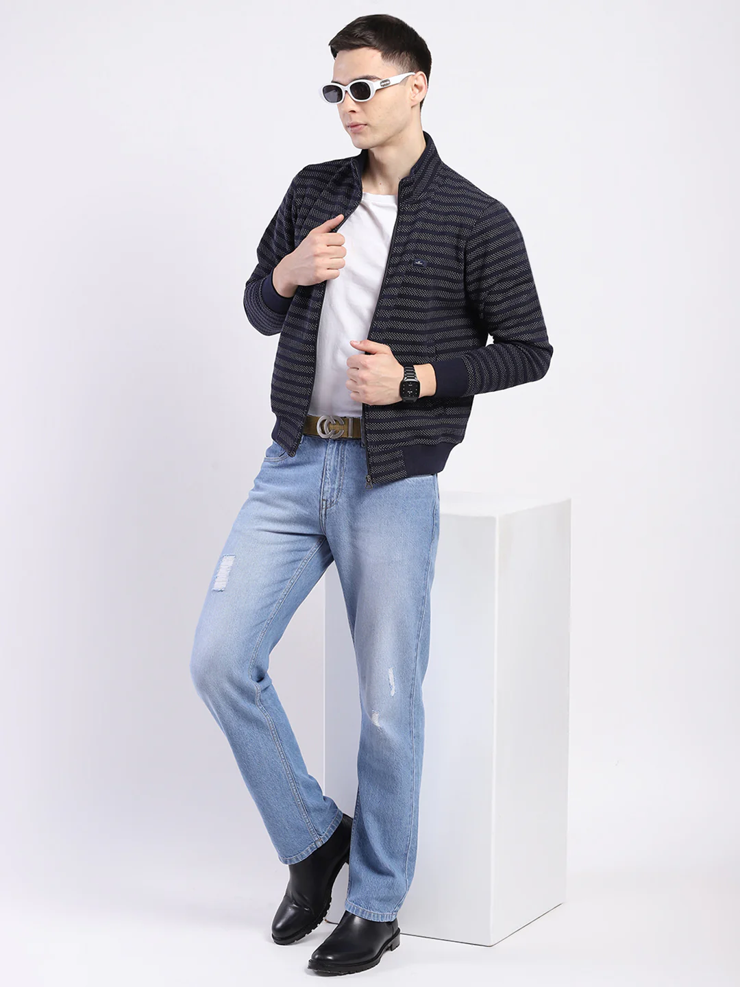 Men Navy Blue Self Design Mock Neck Full Sleeve Sweatshirt - Image 2