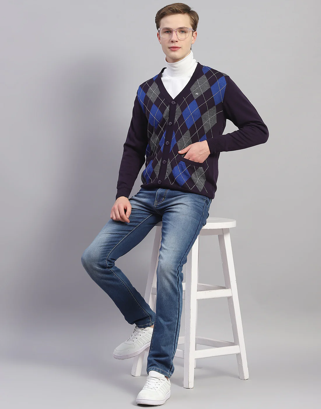 Men Navy Blue Self Design V Neck Full Sleeve Cardigan - Image 3