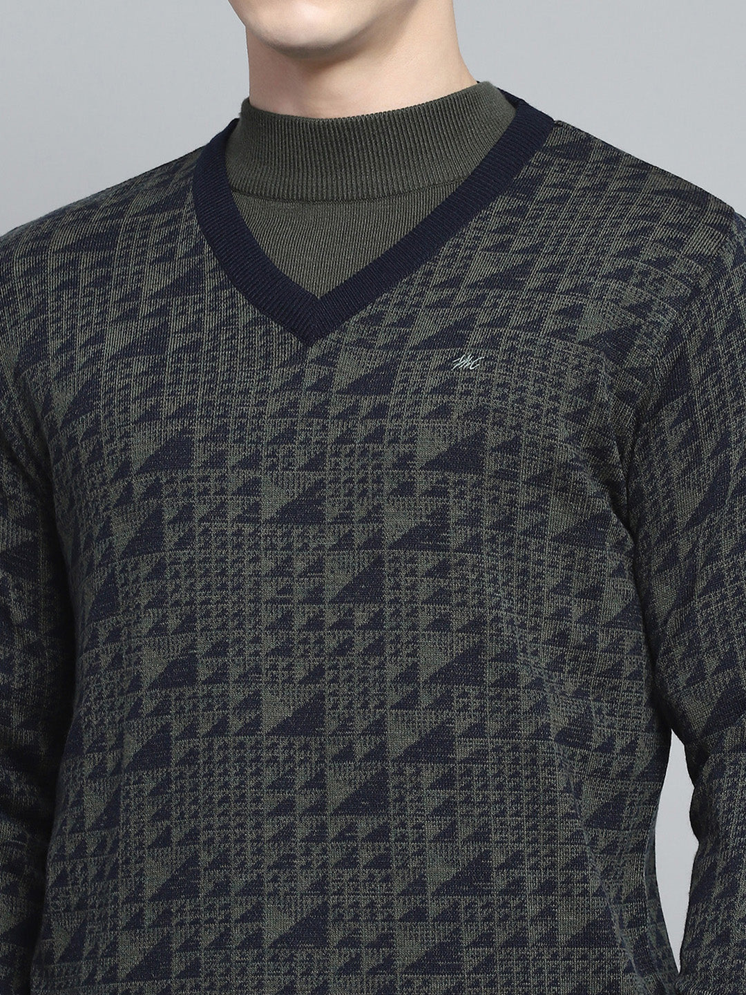 Men Navy Blue Self Design V Neck Full Sleeve Pullover - Image 6