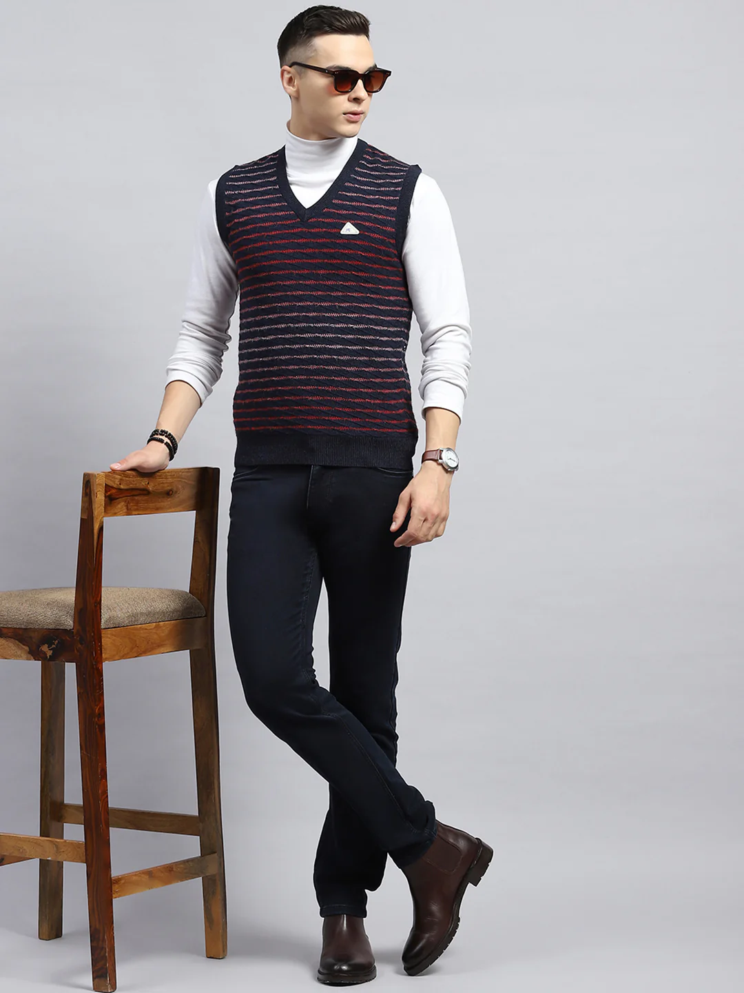 Men Navy Blue Self Design V Neck Sleeveless Sweater - Image 2