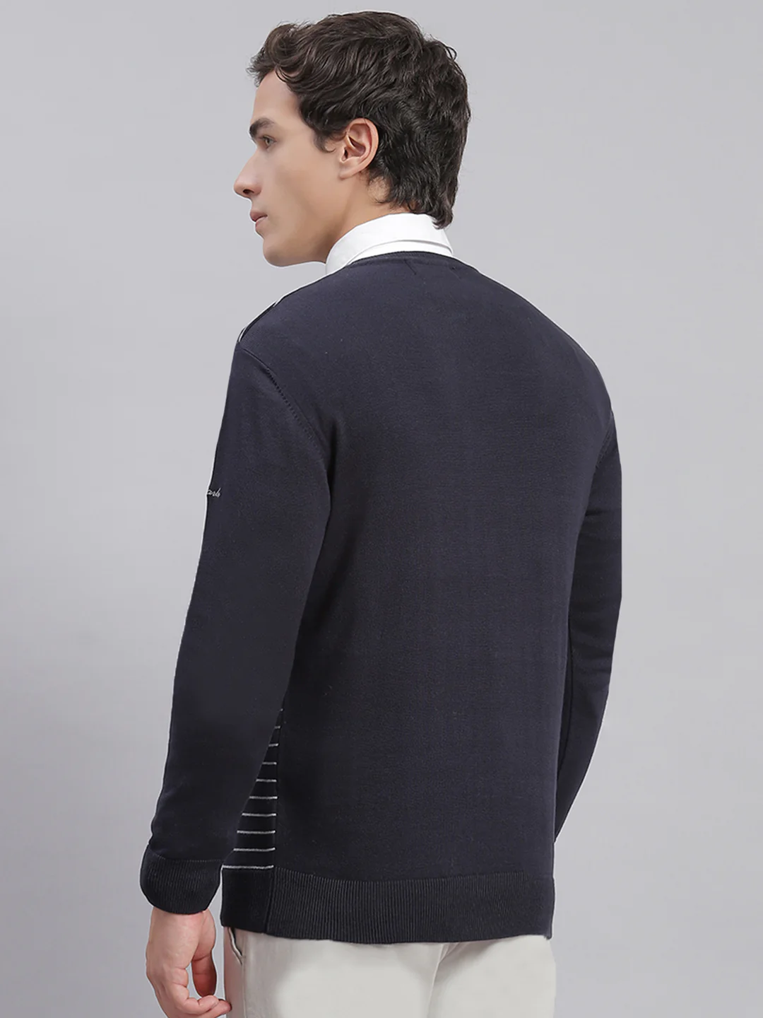 Men Navy Blue Self Design V Neck Full Sleeve Sweaters/Pullovers - Image 5