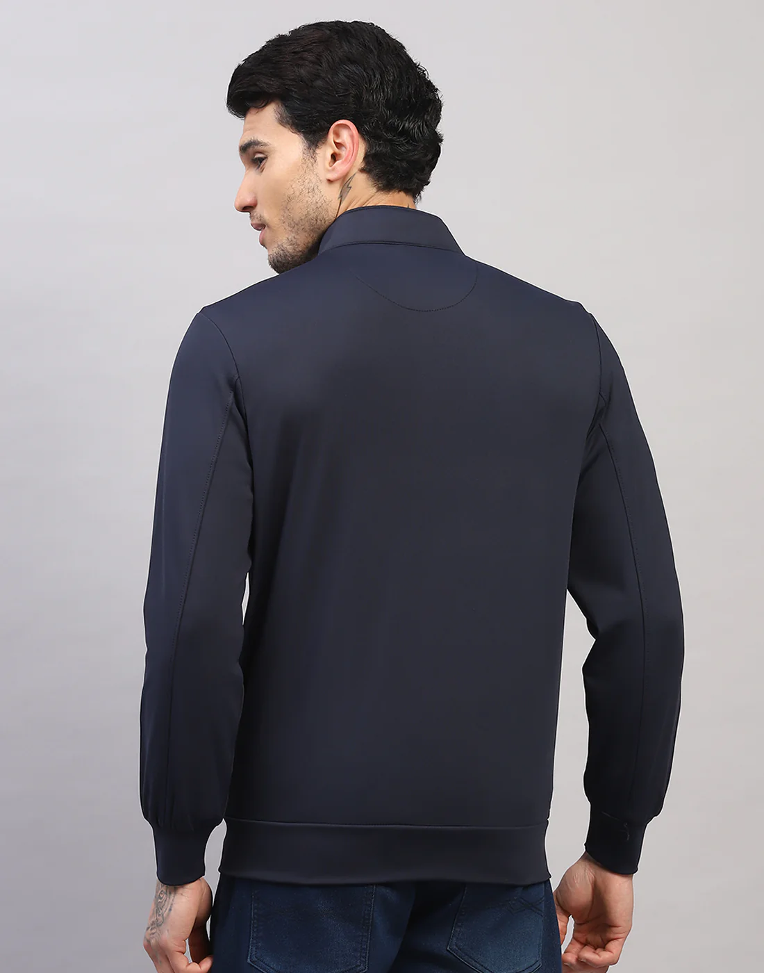 Men Navy Blue Solid Collar Full Sleeve Sweatshirt - Image 4