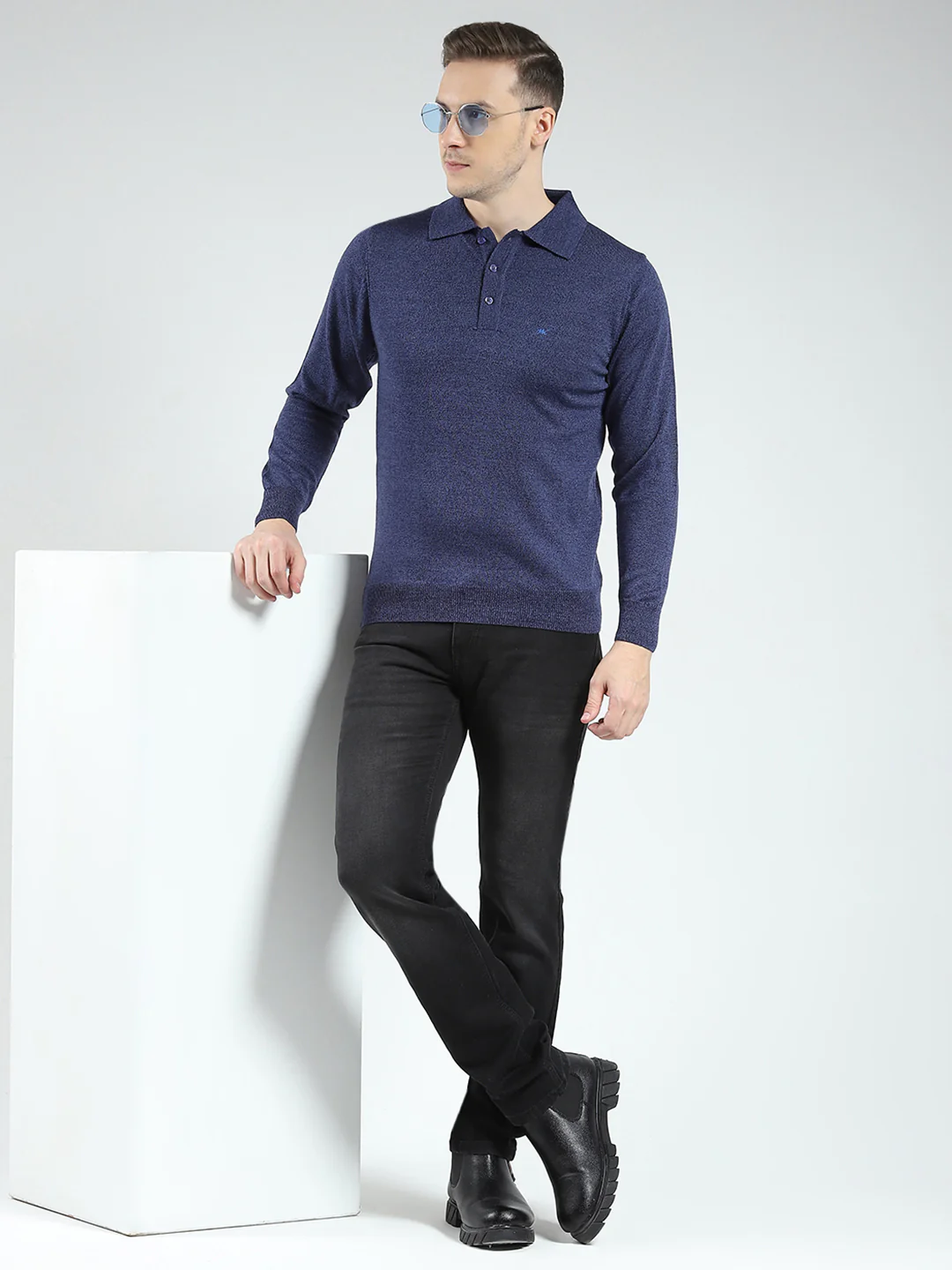 Men Navy Blue Solid Collar Full Sleeve Winter T-Shirt - Image 2