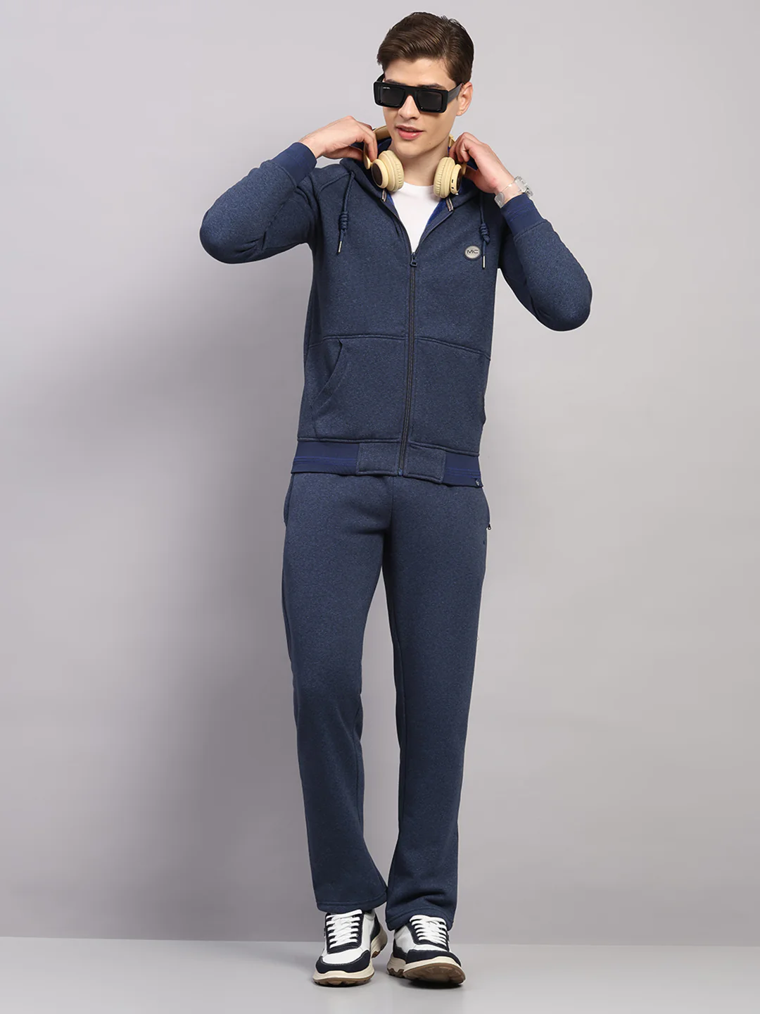 Men Navy Blue Solid Collar Full Sleeve Winter Tracksuit - Image 2