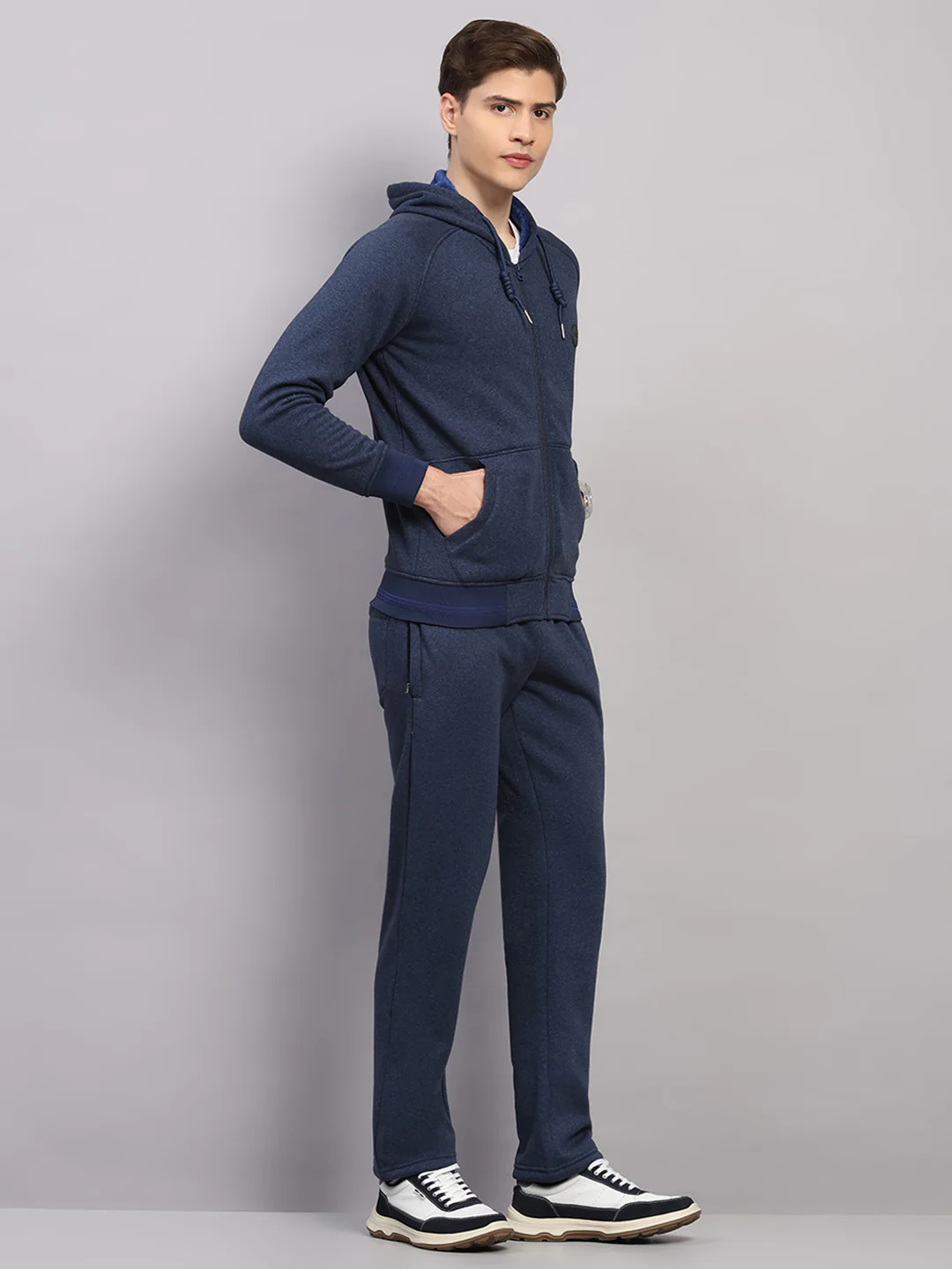 Men Navy Blue Solid Collar Full Sleeve Winter Tracksuit - Image 4