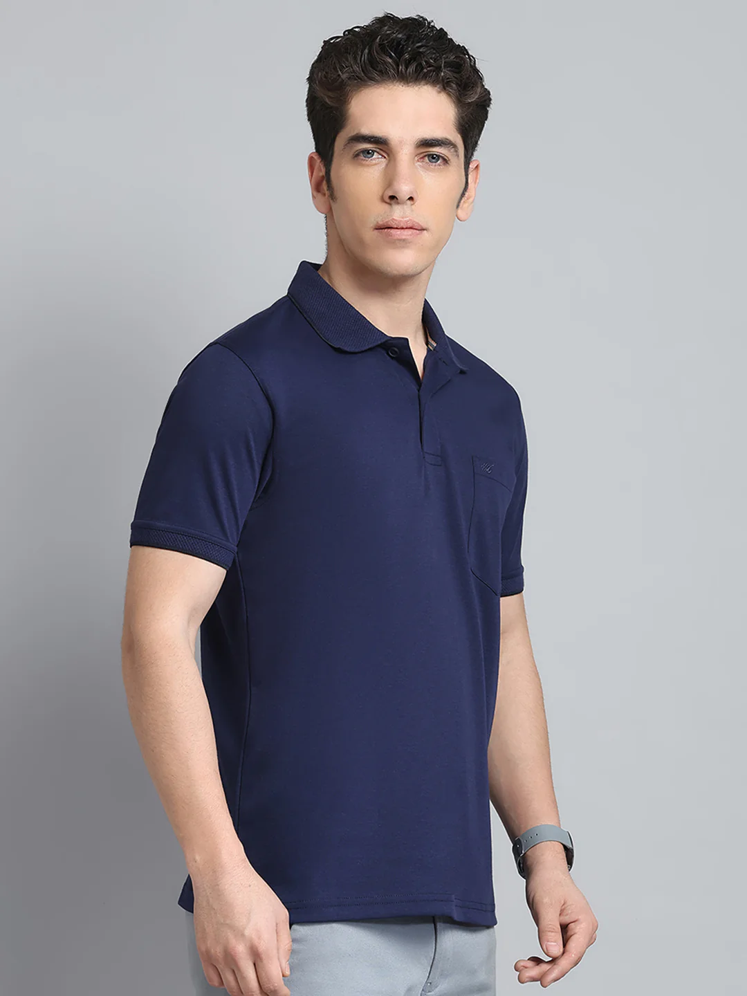 Men Navy Blue Solid Collar Half Sleeve T-Shirt - Image 4