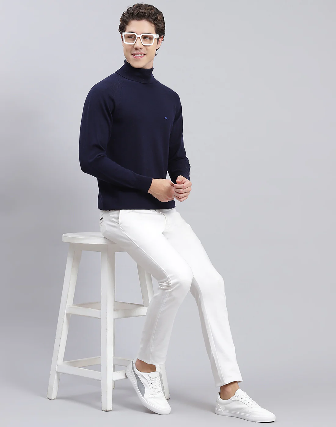 Men Navy Blue Solid High Neck Full Sleeve Pullover - Image 2