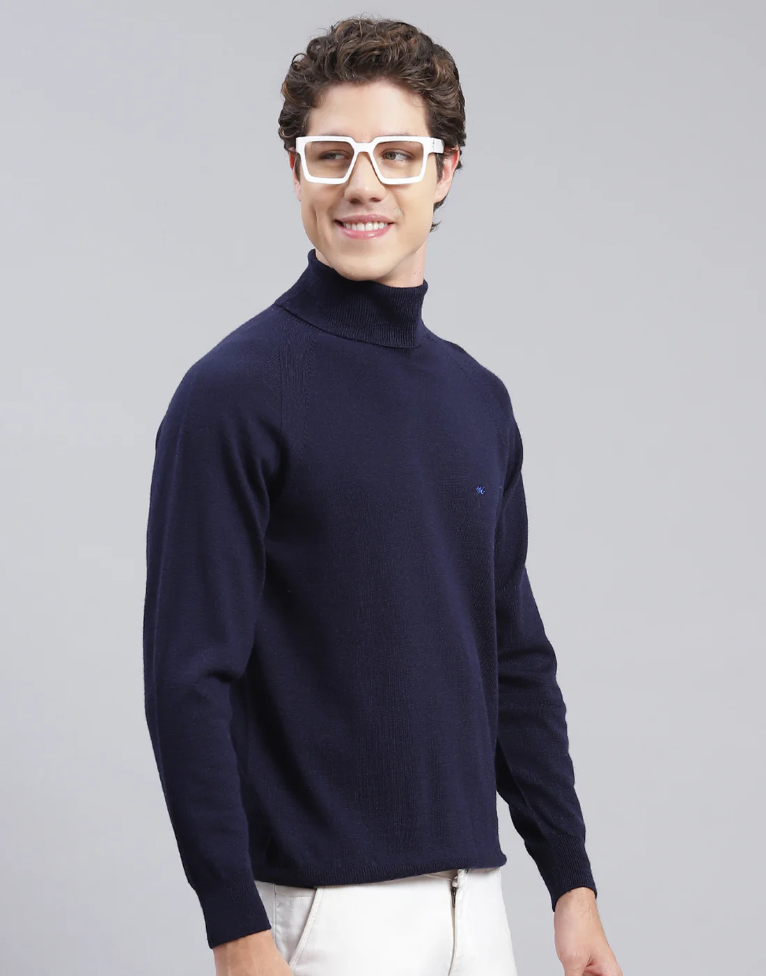 Men Navy Blue Solid High Neck Full Sleeve Pullover - Image 4