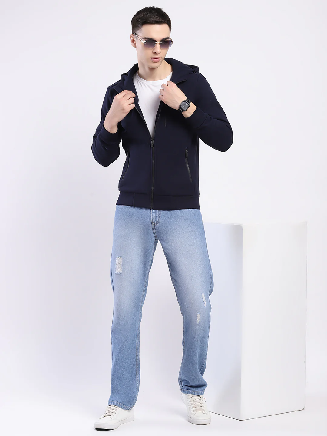 Men Navy Blue Solid Hooded Full Sleeve Sweatshirt - Image 2
