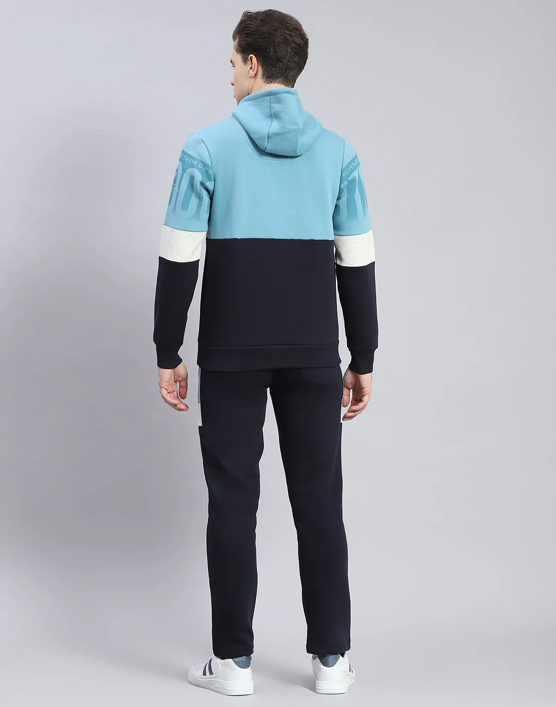 Men Navy Blue Solid Hooded Full Sleeve Tracksuit - Image 5