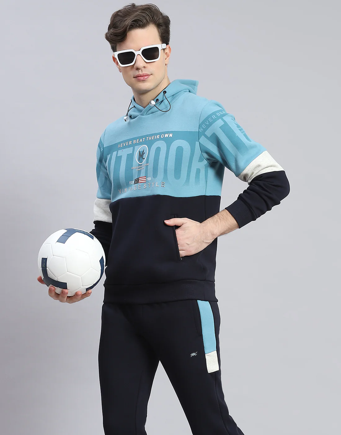 Men Navy Blue Solid Hooded Full Sleeve Tracksuit - Image 6