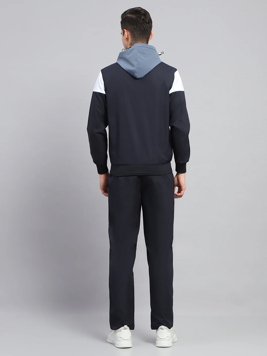 Men Navy Blue Solid Hooded Full Sleeve Winter Tracksuit - Image 5