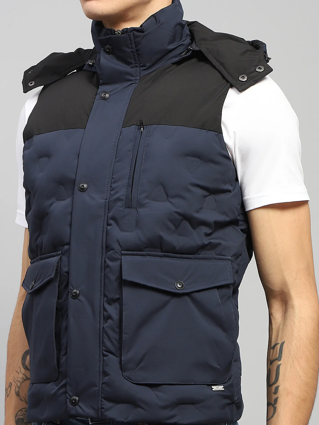 Men Navy Blue Solid Hooded Sleeveless Jacket - Image 6