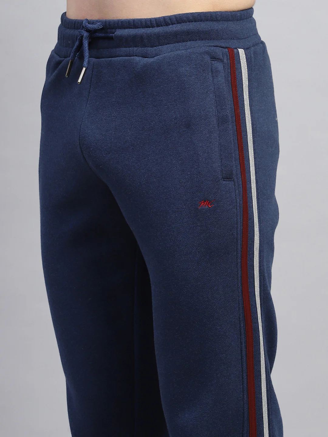 Men Navy Blue Solid Mock Neck Full Sleeve Winter Tracksuit - Image 8
