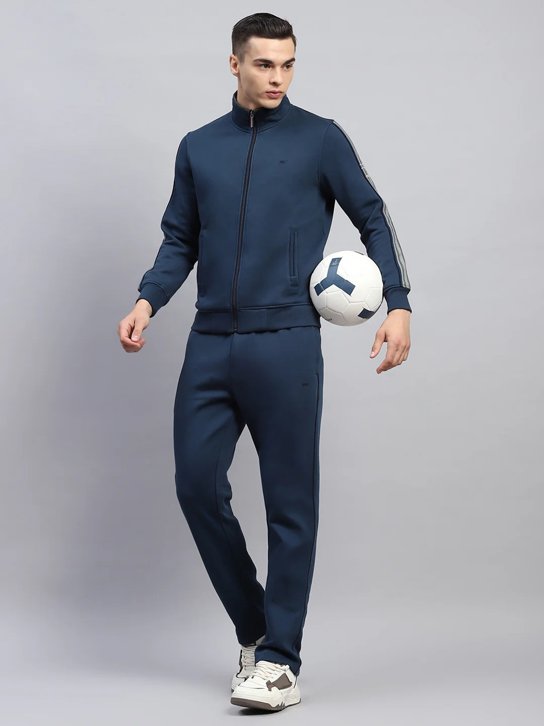 Men Navy Blue Solid Mock Neck Full Sleeve Winter Tracksuit - Image 2