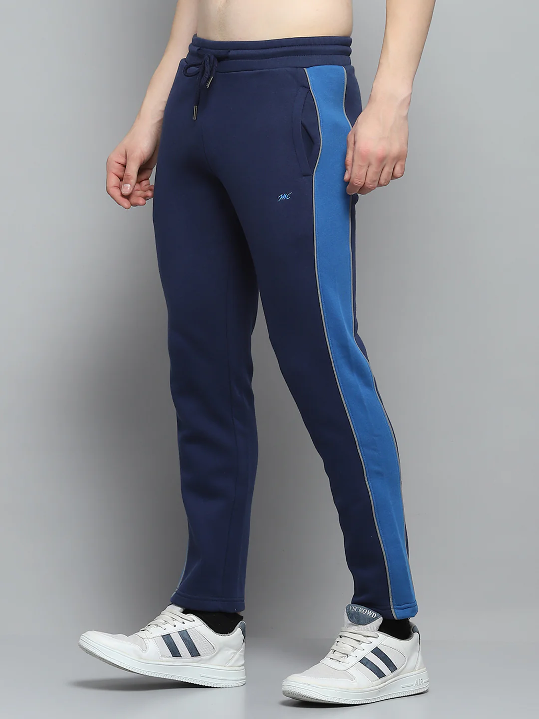 Men Navy Blue Solid Mock Neck Full Sleeve Winter Tracksuit - Image 7