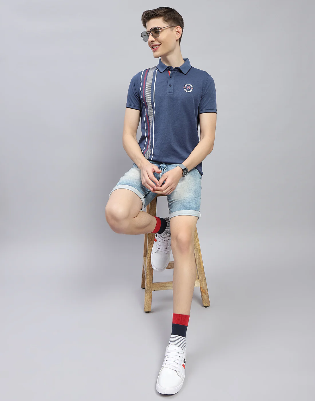 Men Navy Blue Solid Polo Collar Half Sleeve T-Shirt - Image 2