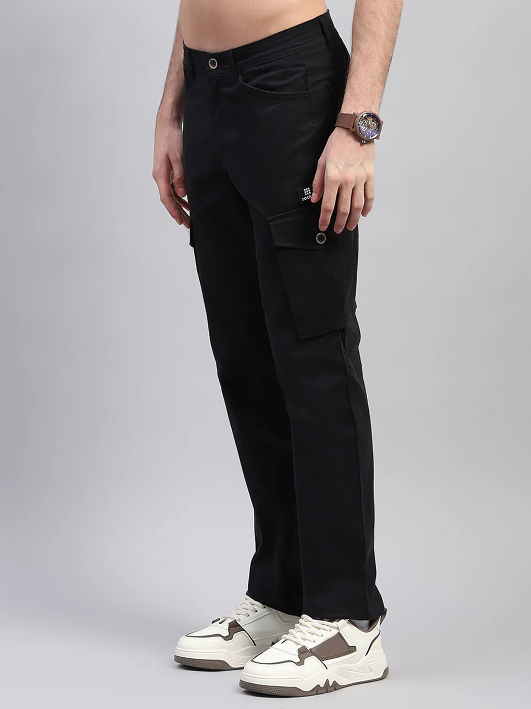 Rock.it Men Black Solid Regular Fit Cargo - Image 6