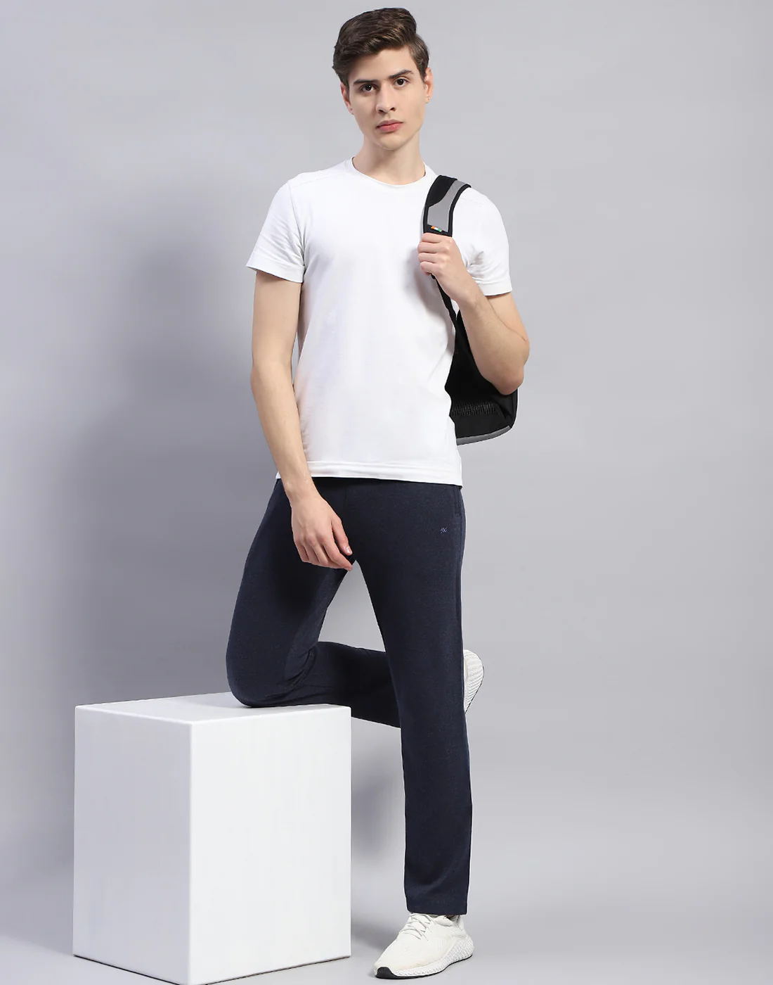 Men Navy Blue Solid Regular Fit Lower - Image 2