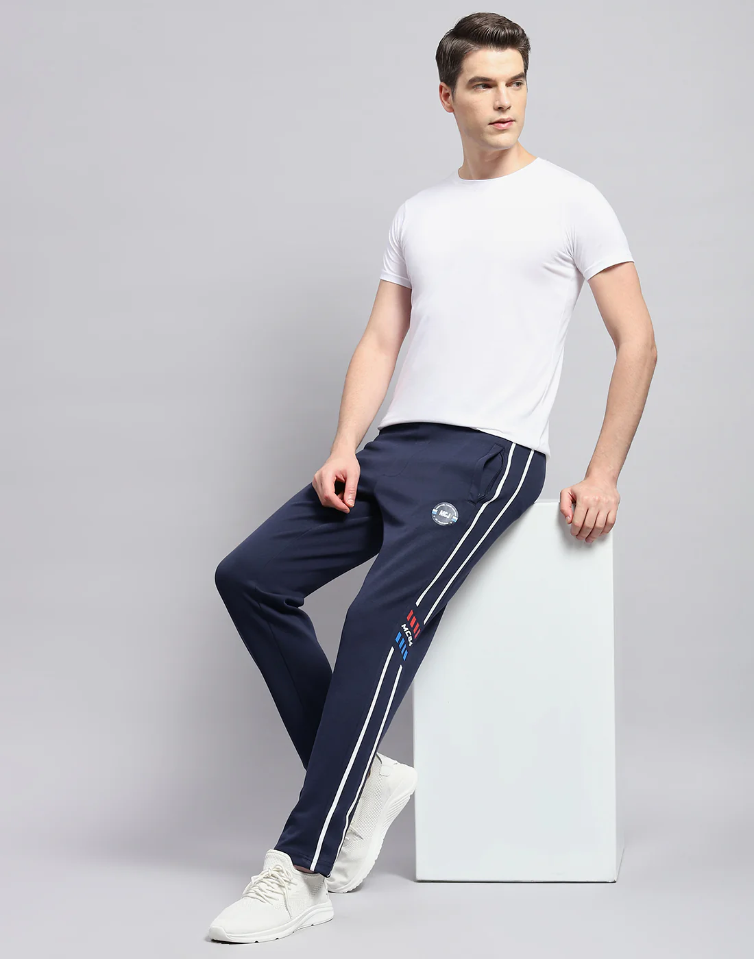 Men Navy Blue Solid Regular Fit Lower - Image 2