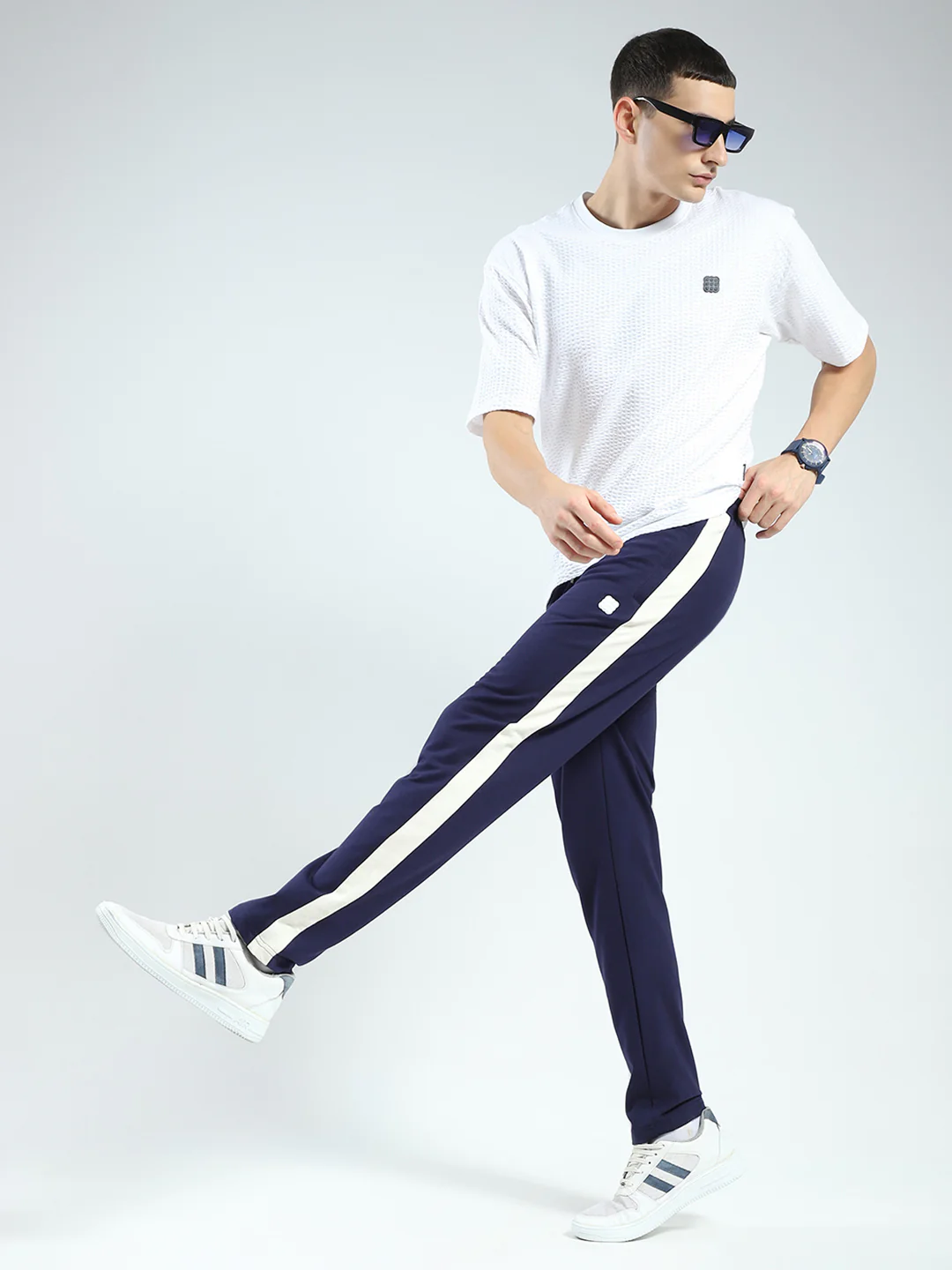 Rock.it Men Navy Blue Solid Regular Fit Lower - Image 2