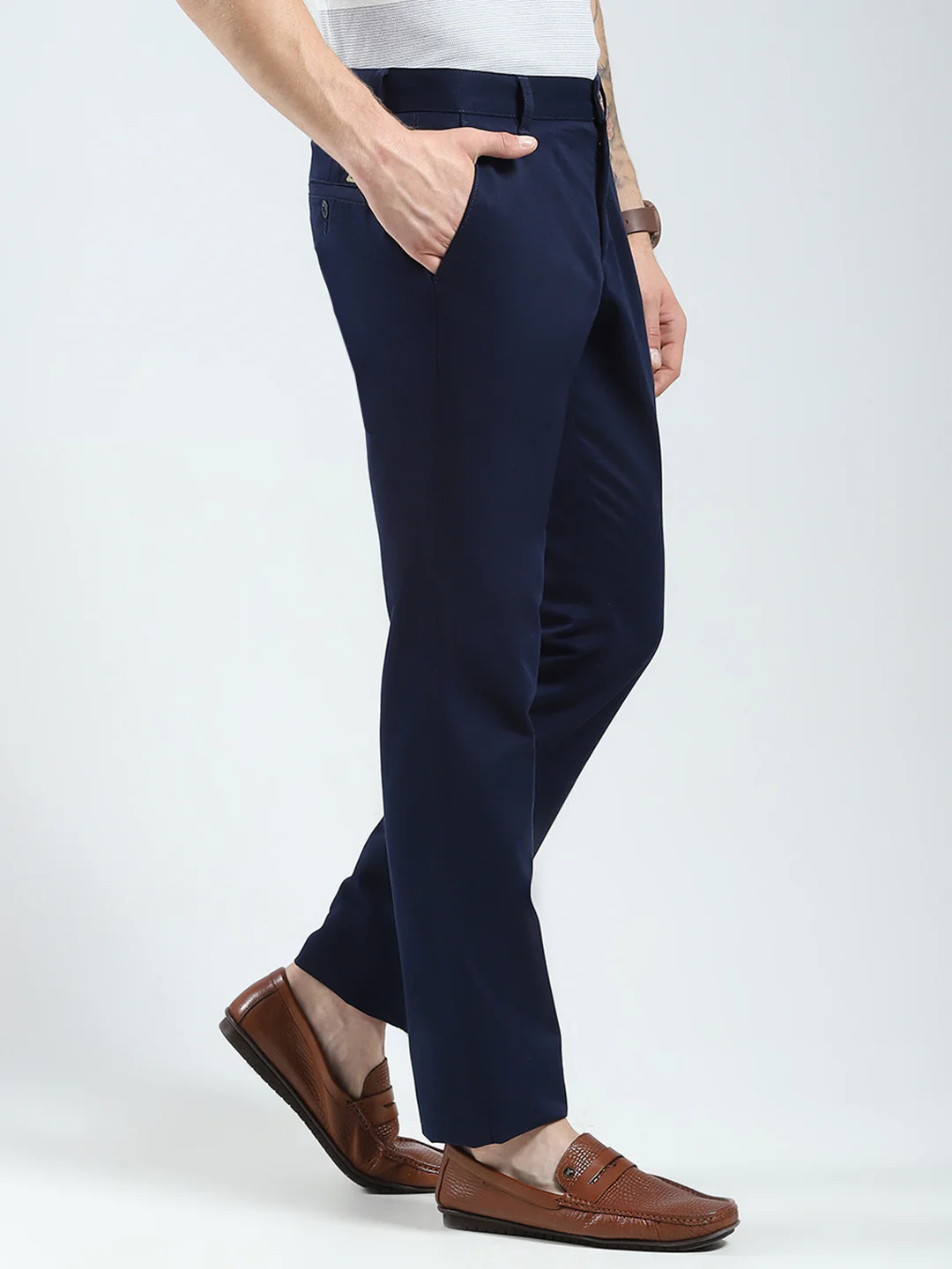 Men Navy Blue Solid Regular Fit Trouser - Image 4