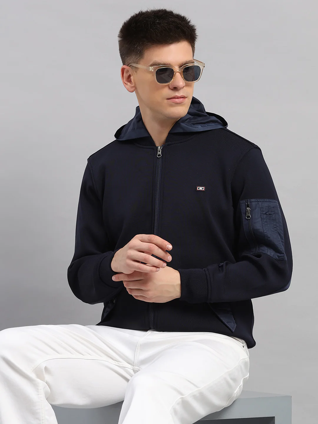 Men Navy Blue Solid Round Neck Full Sleeve Pullover - Image 6