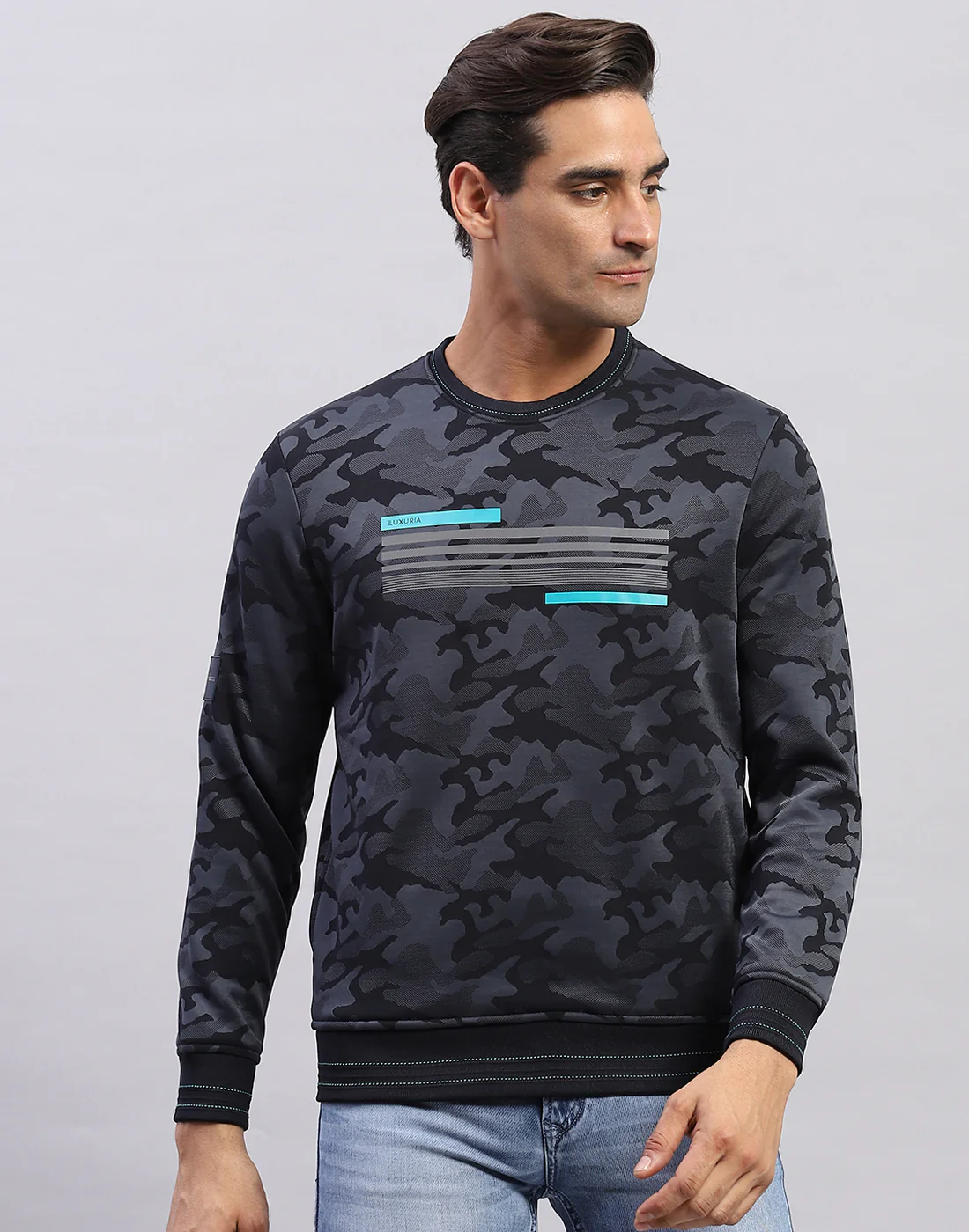 Men Navy Blue Solid Round Neck Full Sleeve Sweatshirt - Image 2