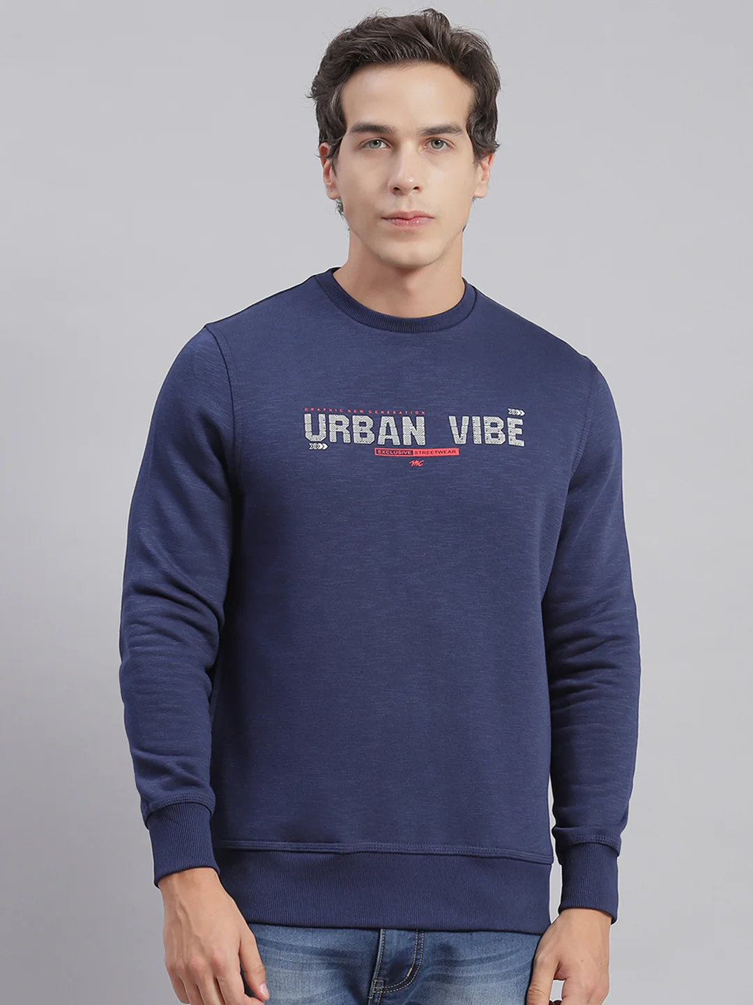 Men Navy Blue Solid Round Neck Full Sleeve Sweatshirts - Image 2