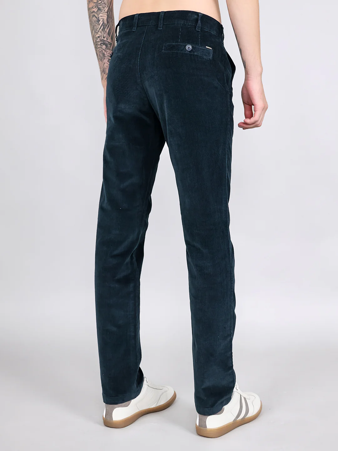 Men Navy Blue Solid Slim Fit Trouser - Image 4