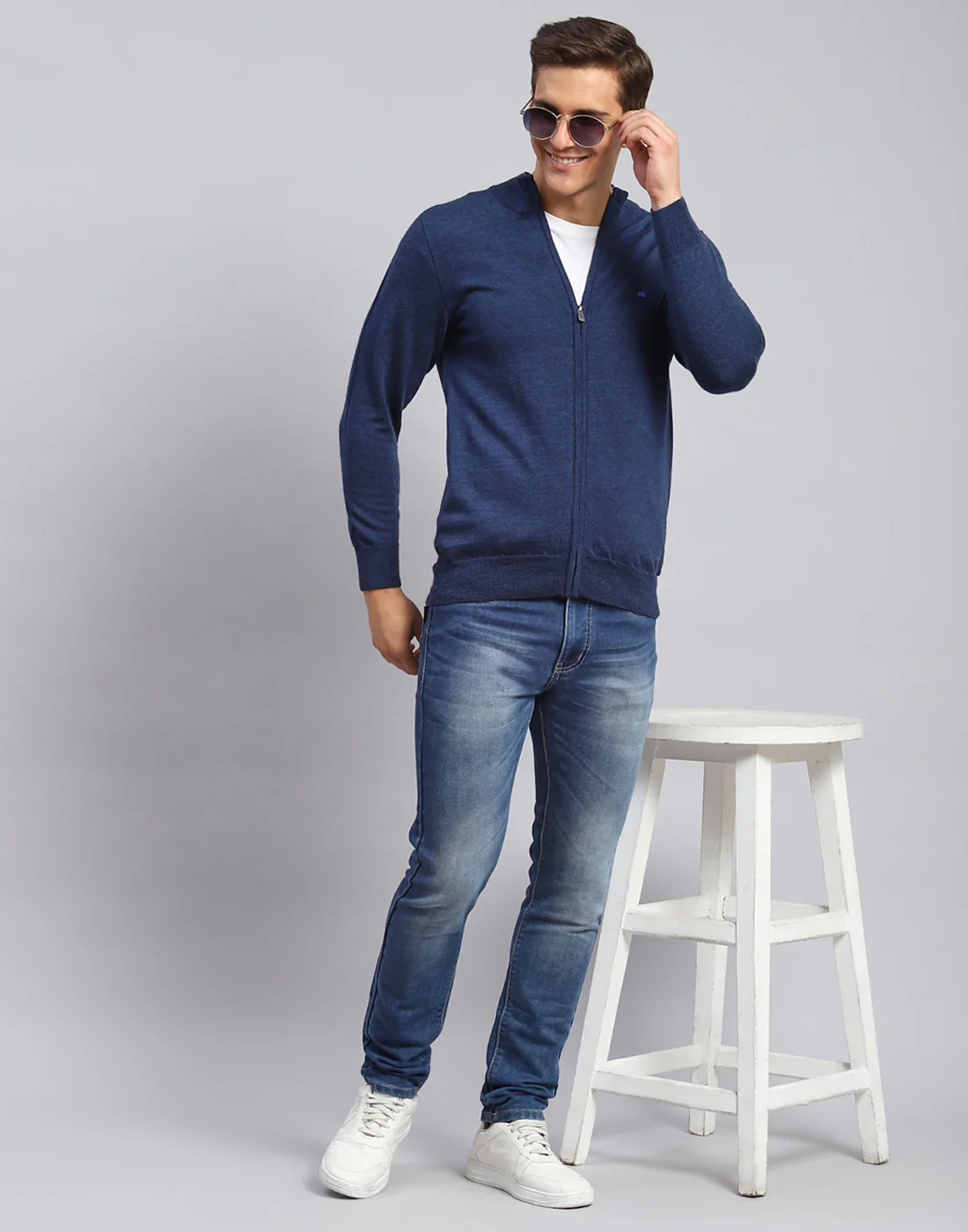 Men Navy Blue Solid Stand Collar Full Sleeve Pullover - Image 2