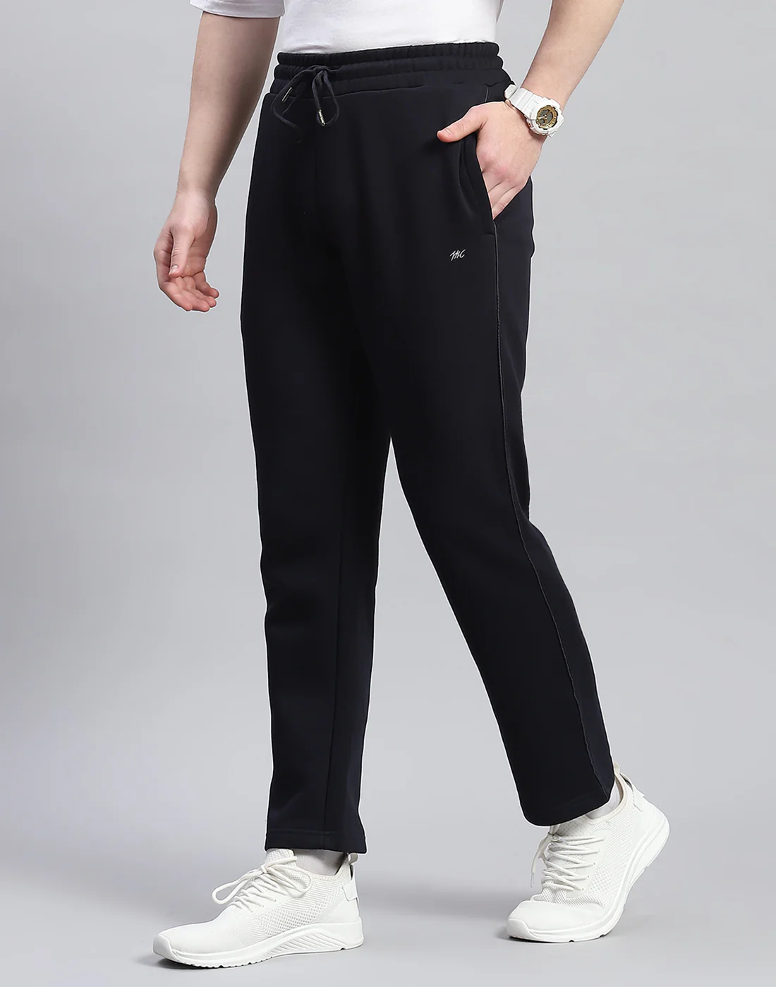 Men Navy Blue Solid Stand Collar Full Sleeve Tracksuit - Image 7