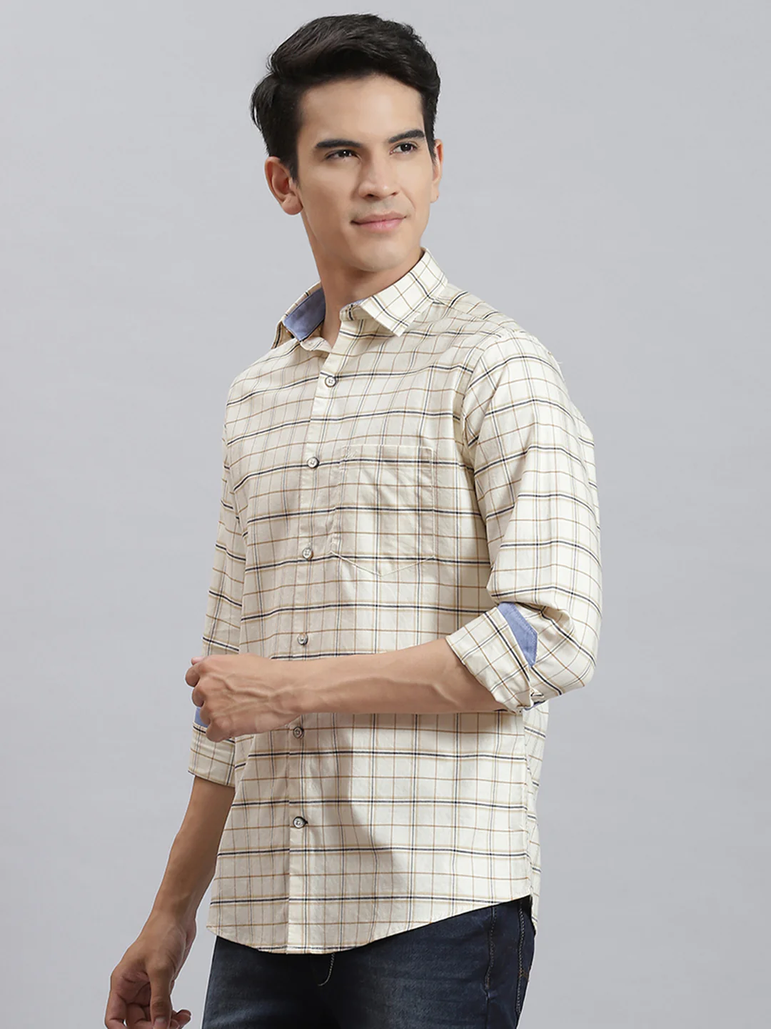 Men Off White Check Collar Full Sleeve Shirts - Image 3