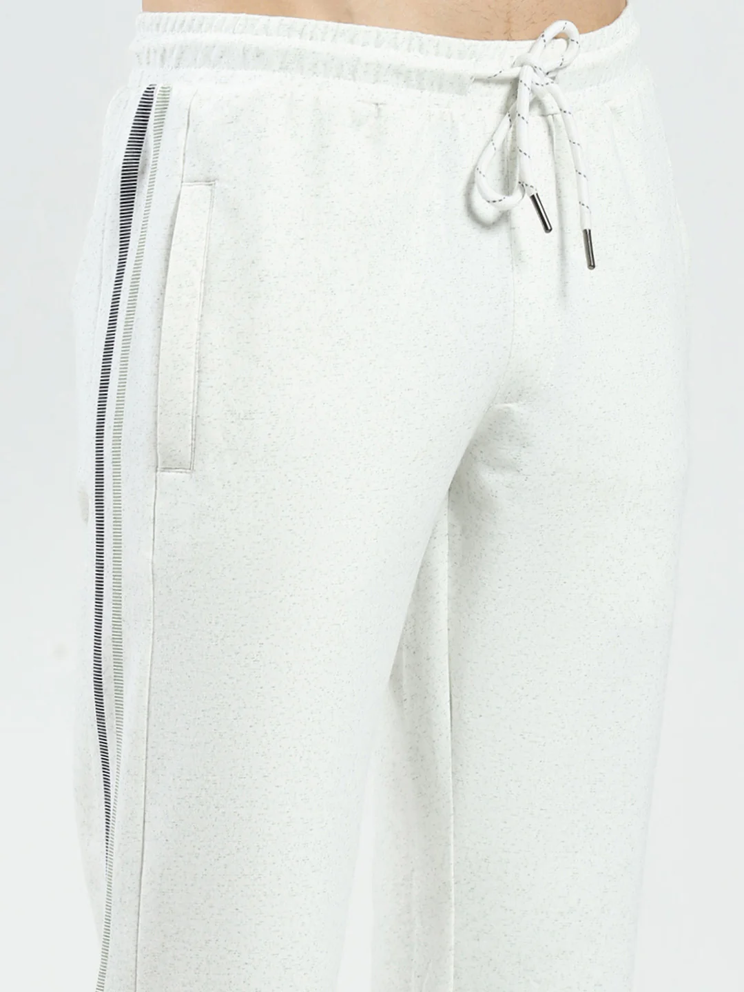 Men Off White & Green Solid Regular Fit Lower - Image 6