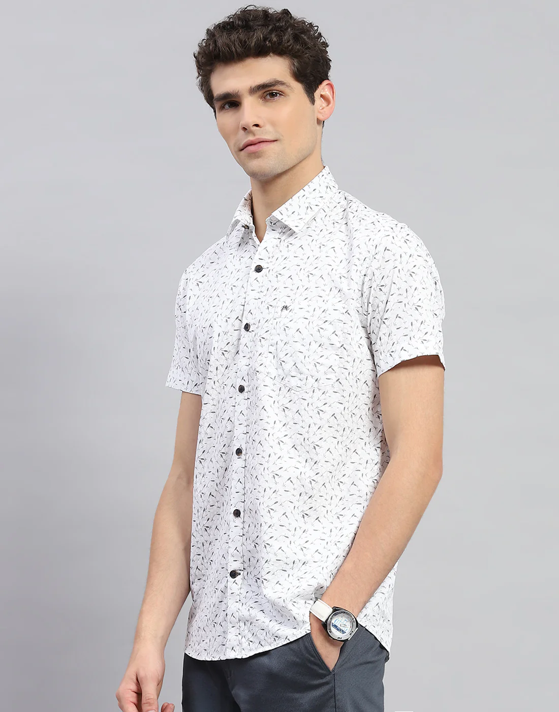 Men Off White Printed Collar Neck Half Sleeve Shirt - Image 3