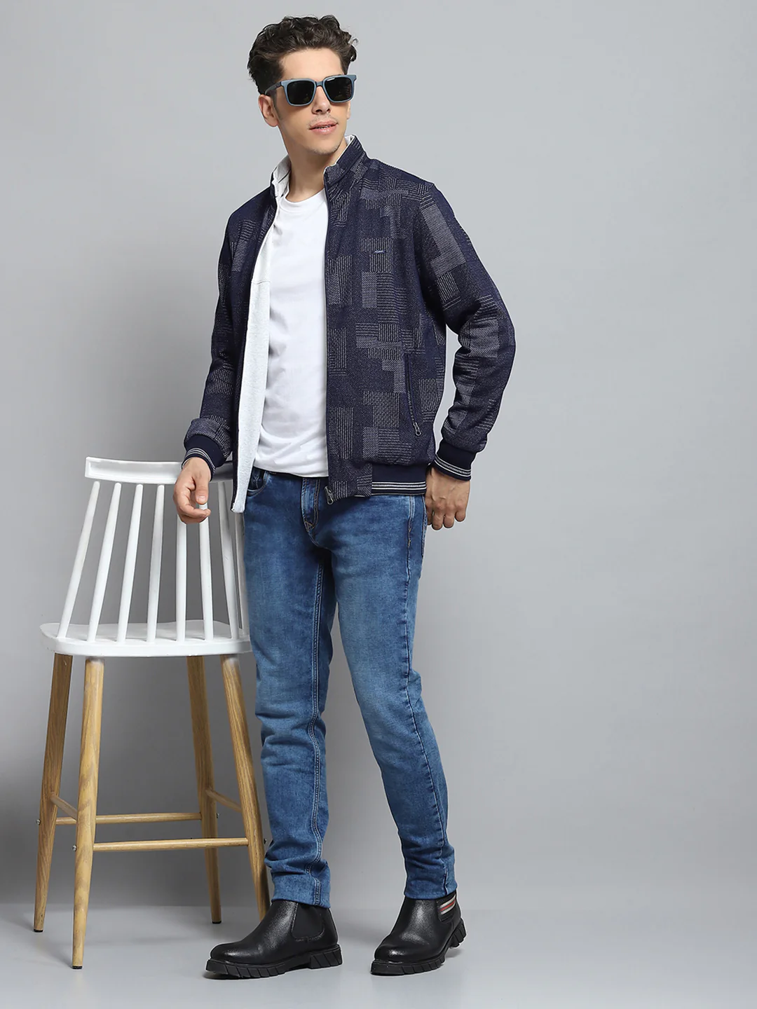 Men Off White Printed Mock Neck Full Sleeve Knitted Reversible Jacket - Image 2