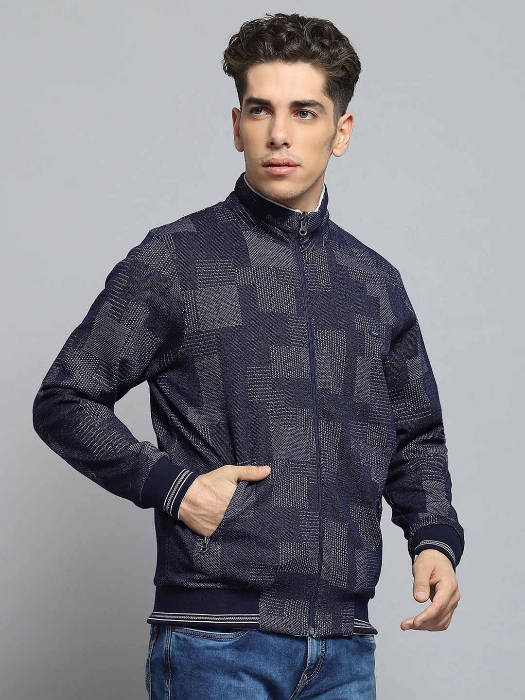 Men Off White Printed Mock Neck Full Sleeve Knitted Reversible Jacket - Image 4