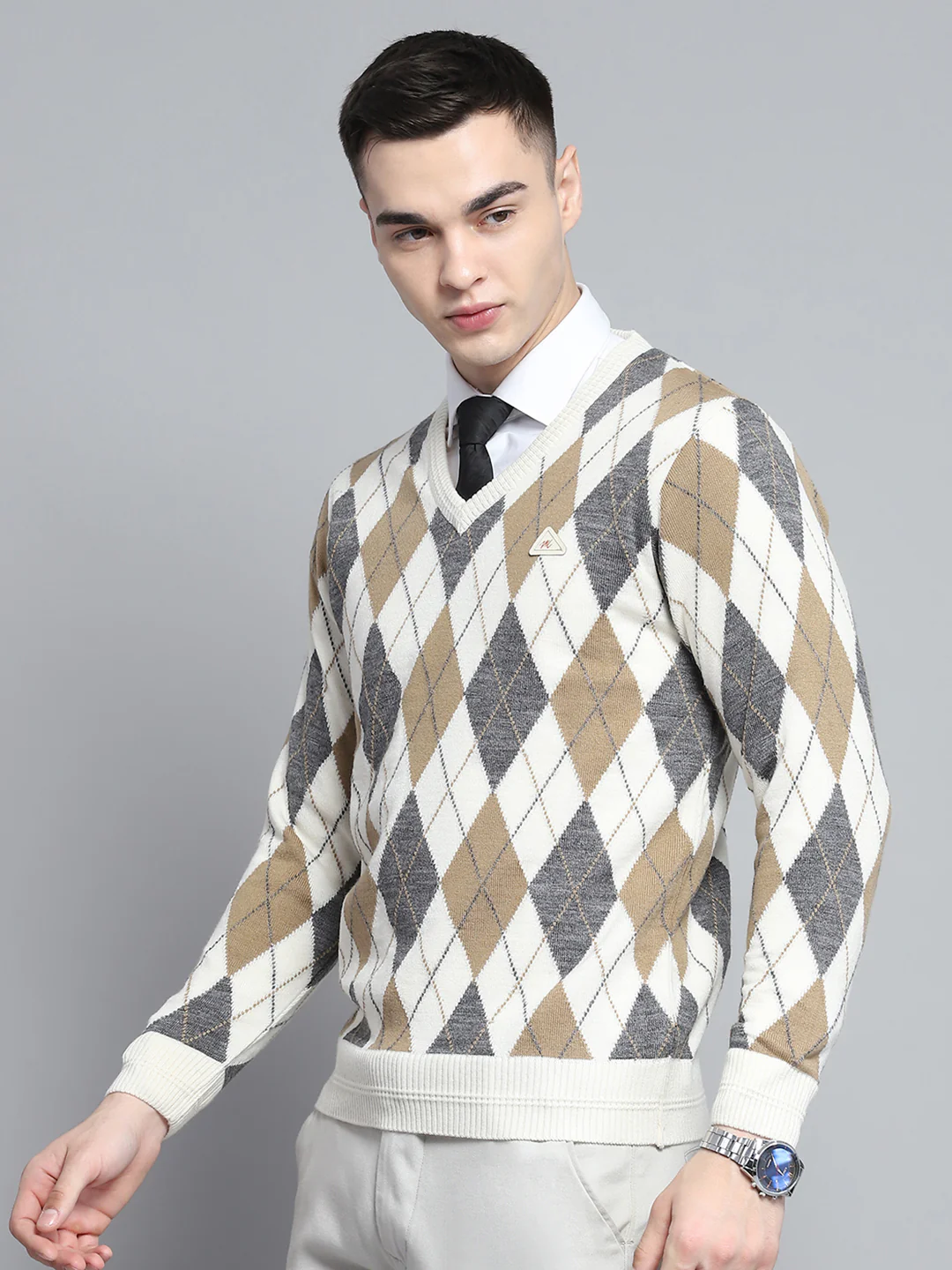Men Off White Self Design V Neck Full Sleeve Pullover - Image 3