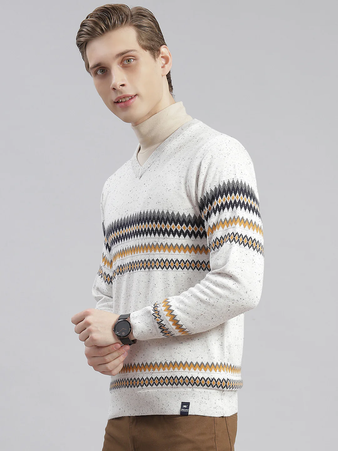 Men Off White Self Design V Neck Full Sleeve Sweaters/Pullovers - Image 3