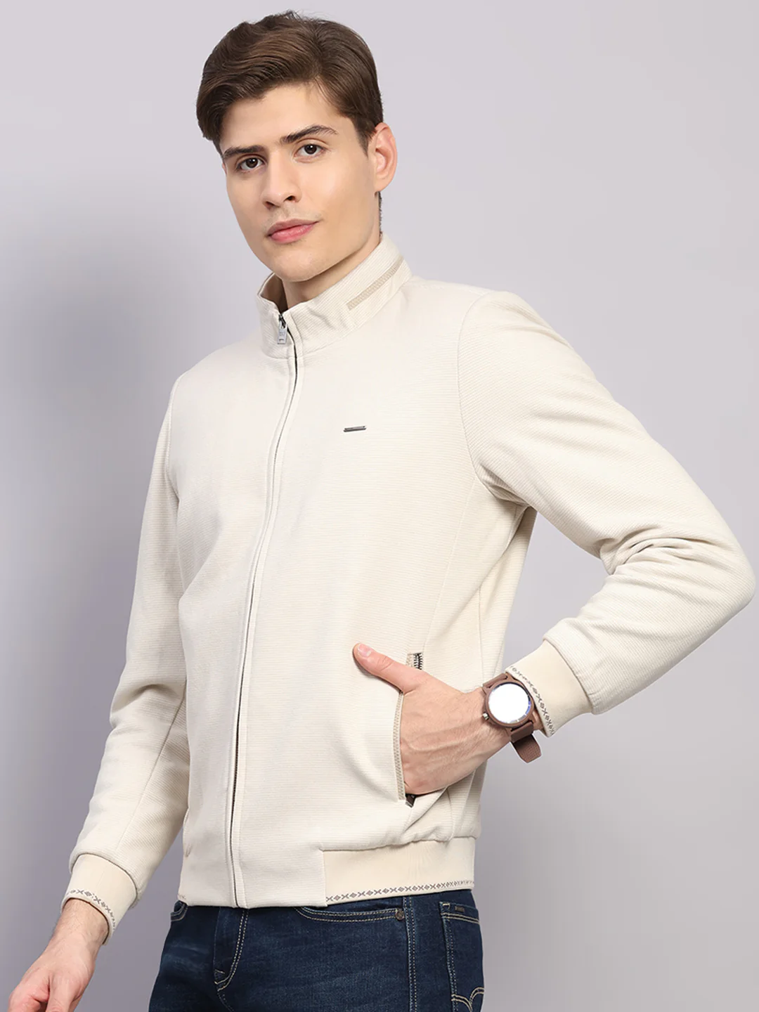 Men Off White Solid Mock Neck Full Sleeve Jacket - Image 3