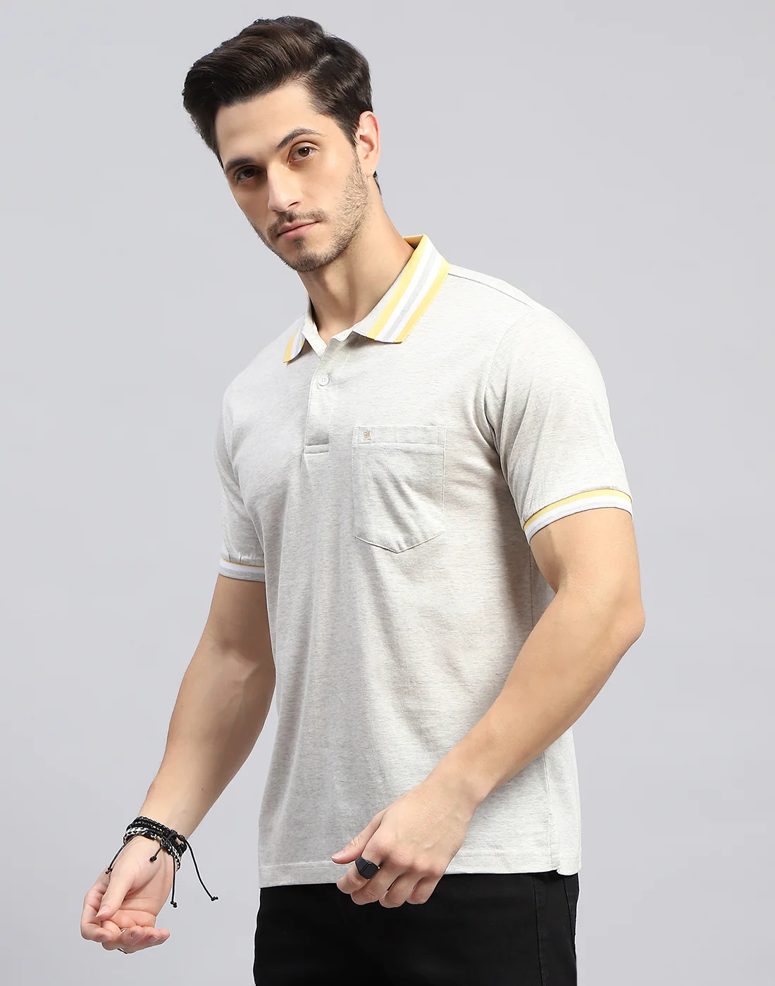 Men Off White Solid Polo Collar Half Sleeve T-Shirt - Image 3
