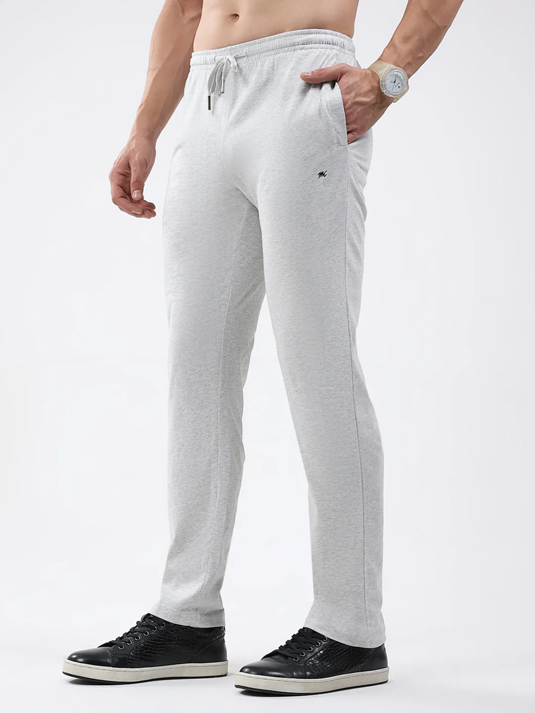 Men Off White Solid Regular Fit Lower - Image 3
