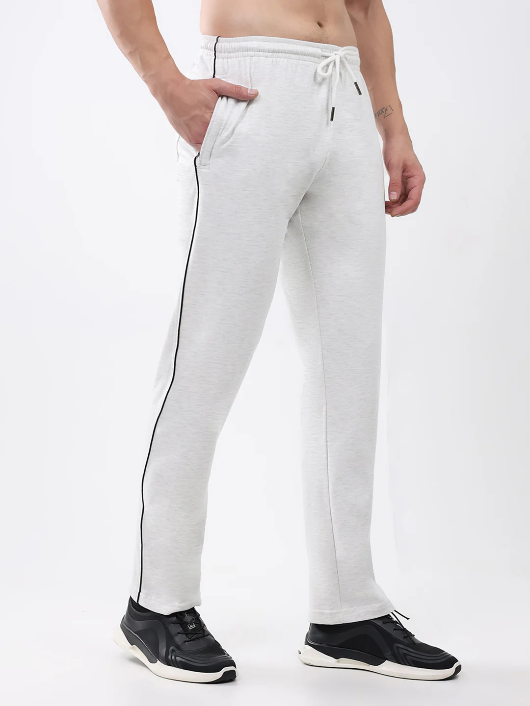 Men Off White Solid Regular Fit Winter Lower - Image 4