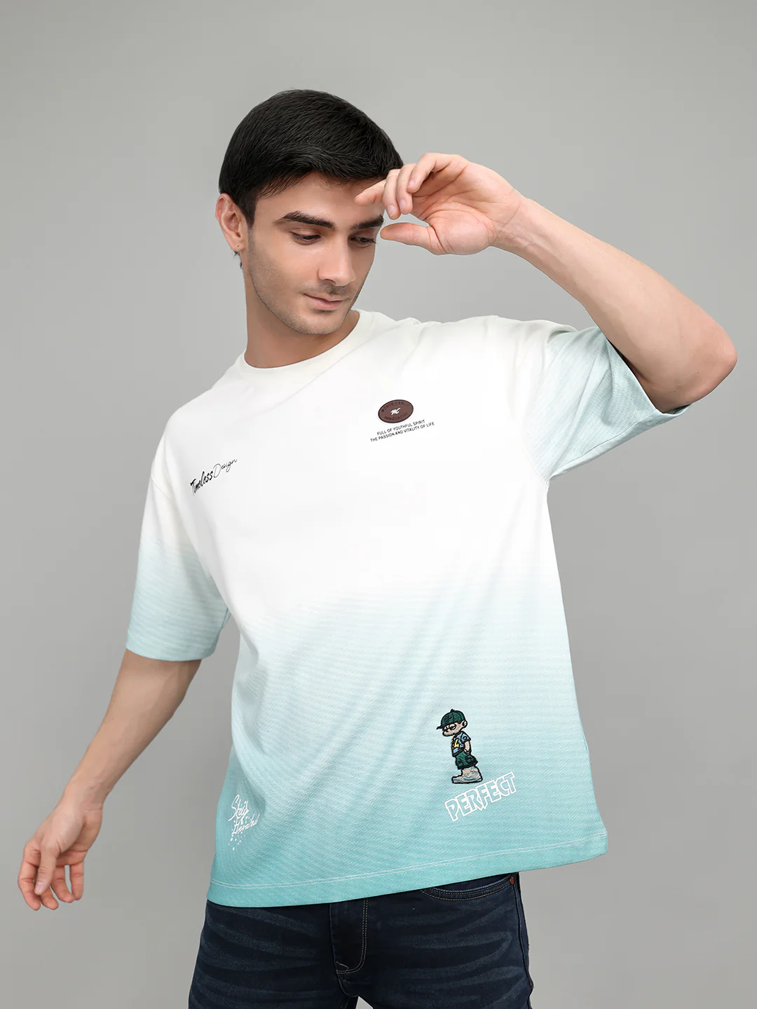 Men Off White Solid Round Neck Half Sleeve T-Shirt - Image 2