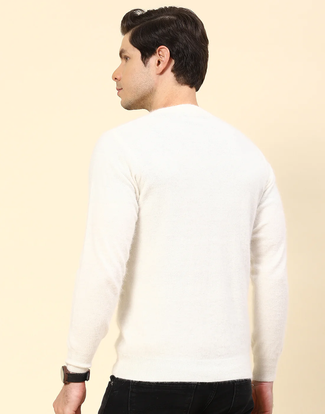 Men Off White Solid V Neck Full Sleeve Pullover - Image 5